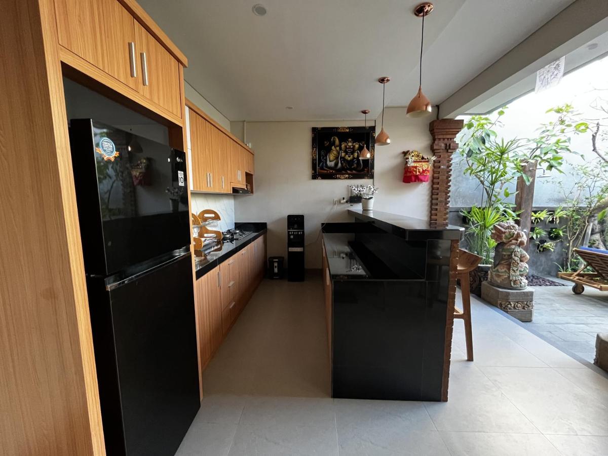 Cecillia Guesthouse Canggu المظهر الخارجي الصورة